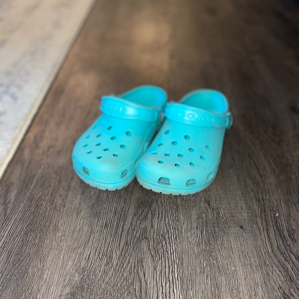 Crocs